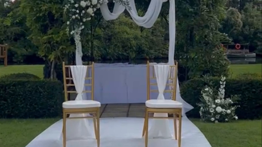 Flower arch 