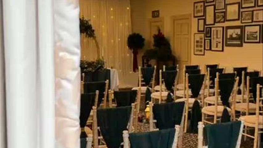 A dreamy Christmas wedding 28th December 2025