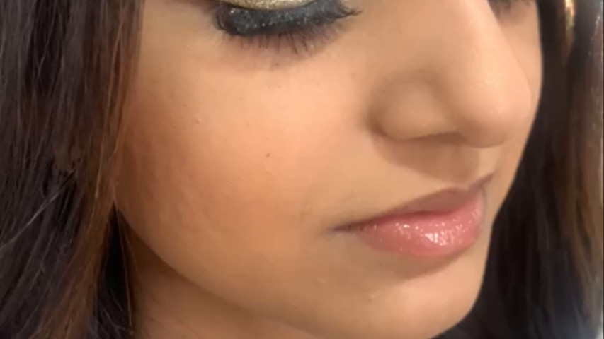 Final look soft glitter glam