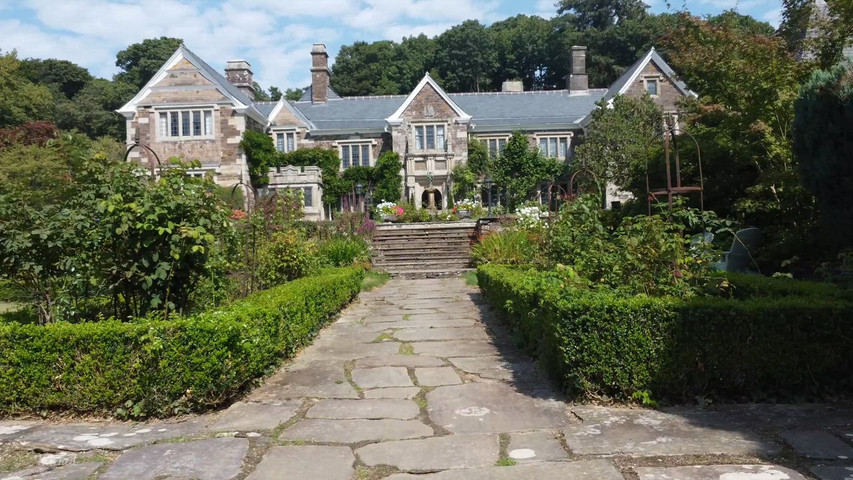 Lewtrenchard Manor Exterior 