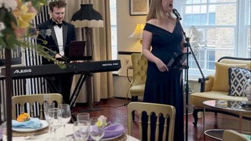 Singer | Drinks Reception