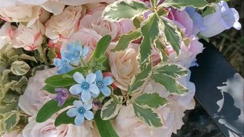 Bespoke bouquet cost explained