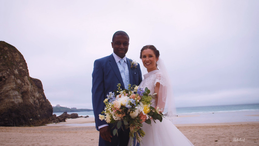 Wedding day at Lusty Glaze Beach