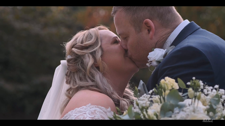 Chris Parker Weddings - Cambridgeshire Wedding Videographer - Emma & Tristan's Wedding Video Highlights