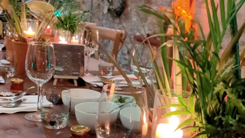 Winter wedding table setting