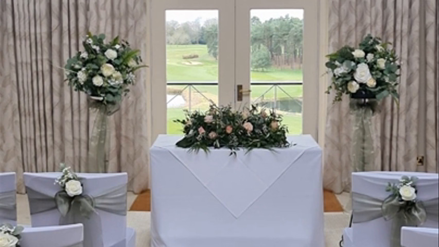 Weddings at Bearwood Lakes