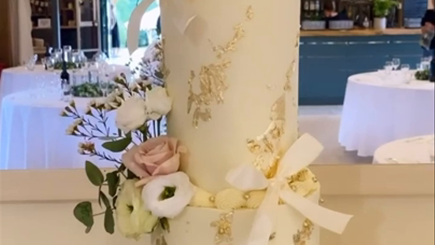 Wedding Cake By Chloe Bakes