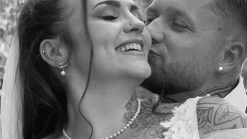 The lovely wedding of Zoe & Cameron 