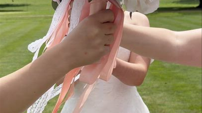 Bouquet Reveal