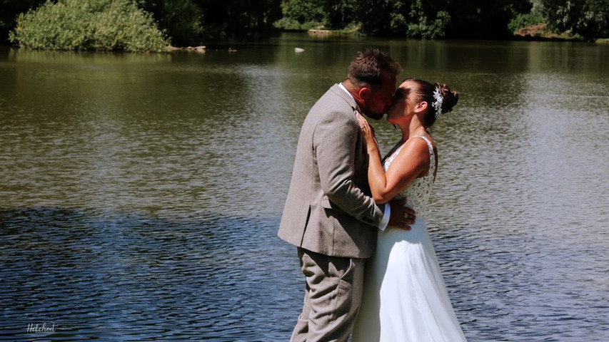 Rood Ashton Lake Wedding Highlight Film - Derryn Vranch Photo & Film