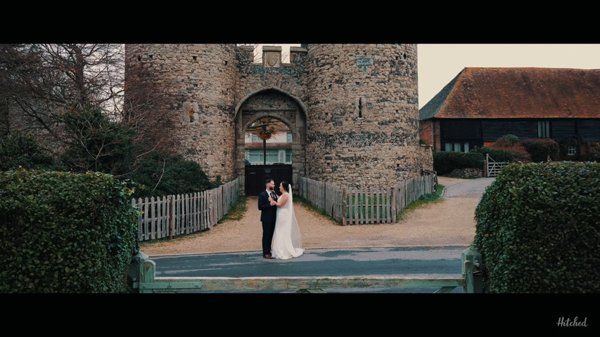 Cooling Castle Barn - Freya & Tyler wedding highlights