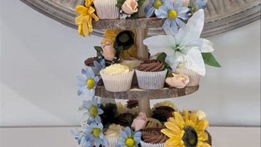 Floral cupcake tower
