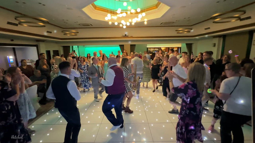 white wedding blunsdon house hotel