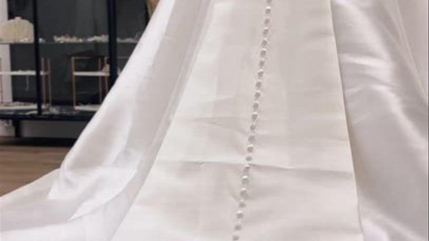 Beautiful bow details