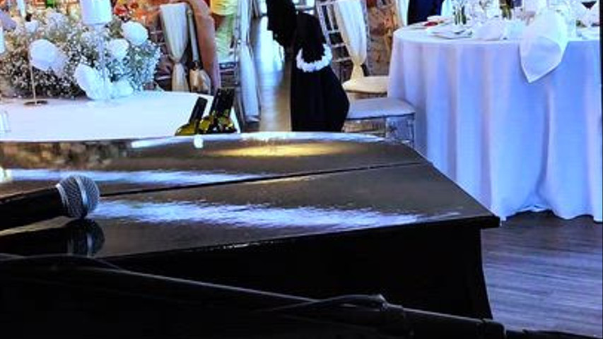 Wedding Breakfast fun at Merrydale Manor