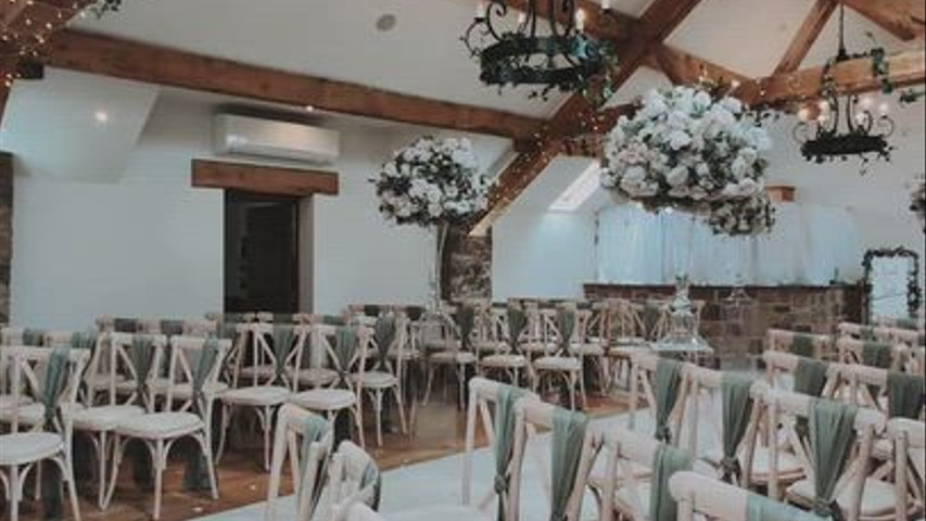 Stunning Beeston Manor Wedding – Lancashire Wedding Venue