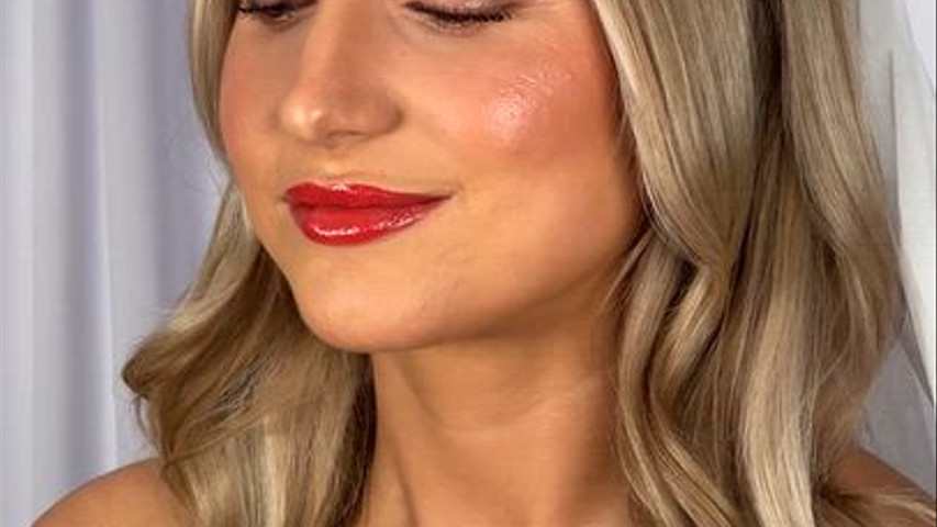 Statement bridal lip