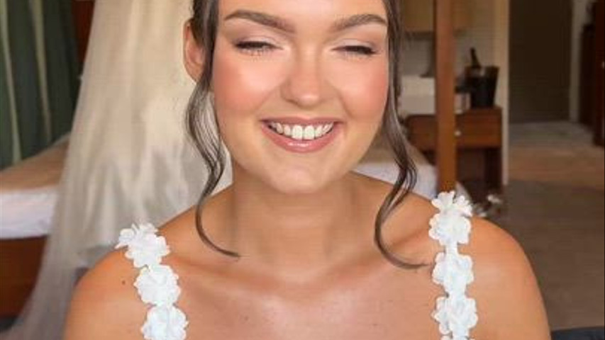 Soft glam bridal makeup 
