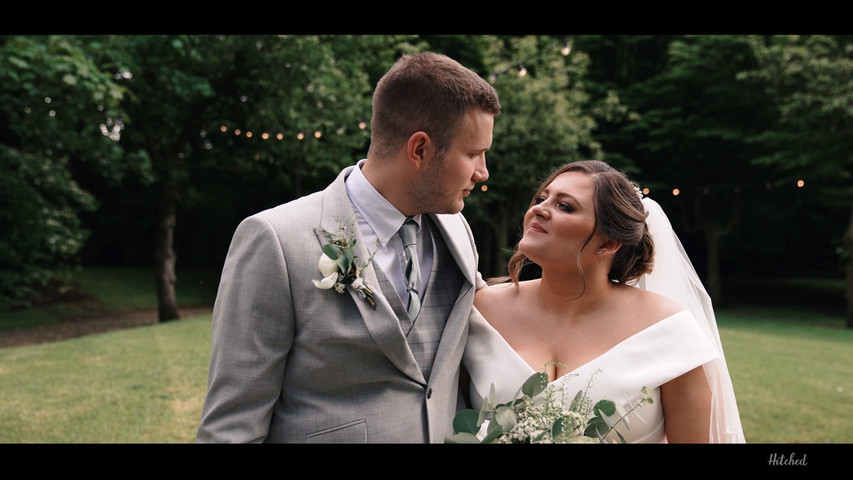 Charlotte & Mark - Bartle Hall