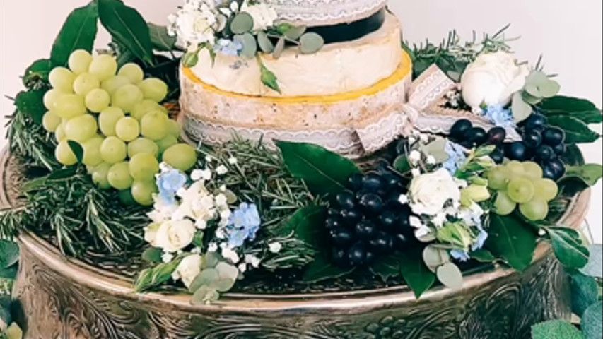 Bridgerton Wedding Cheese Cake