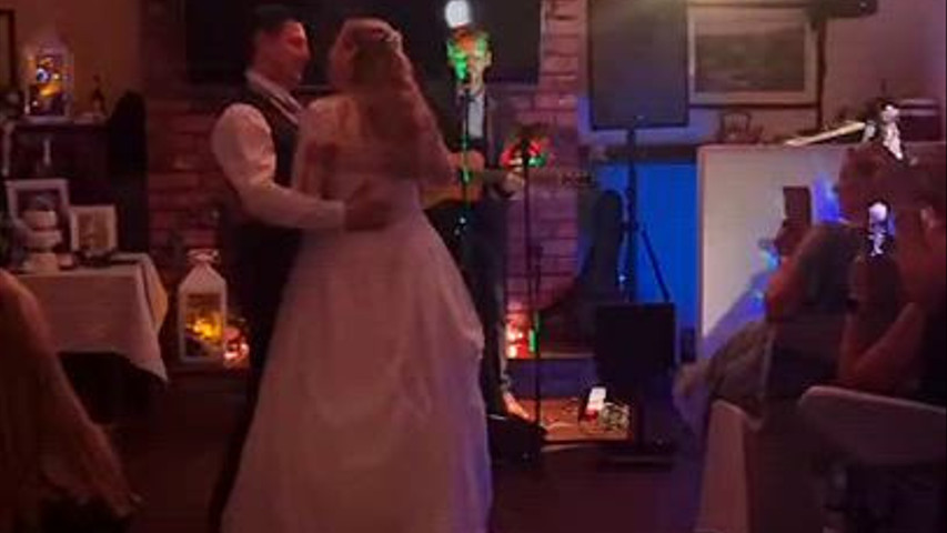 Elvis - Can’t Help Falling In Love