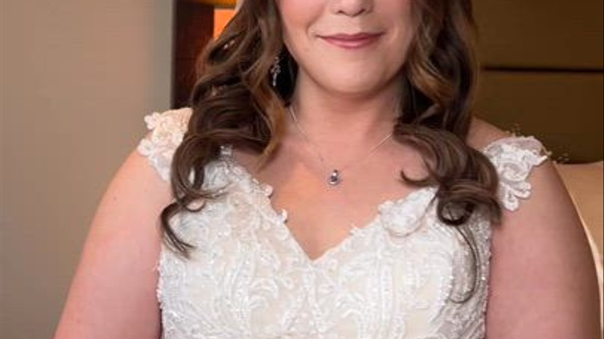 Soft Romantic Half-Up Half-Down Bridal Style