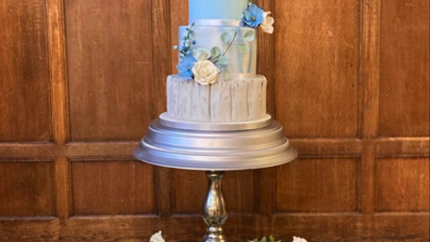 Dusty blue wedding cake shoot