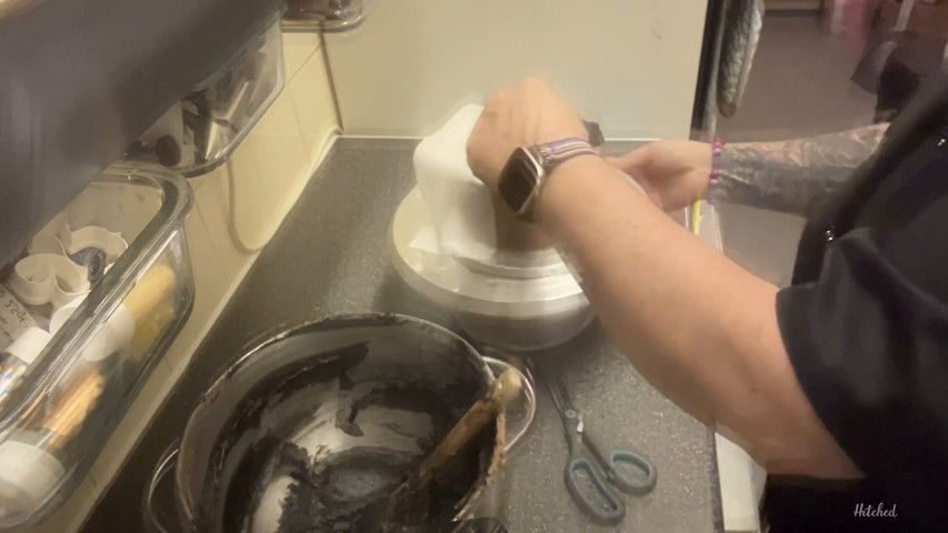 Making cakes 