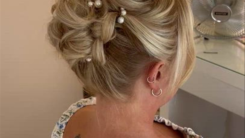 Bridal hair 