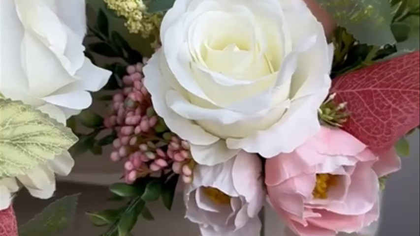 Pink and cream wedding flowers 