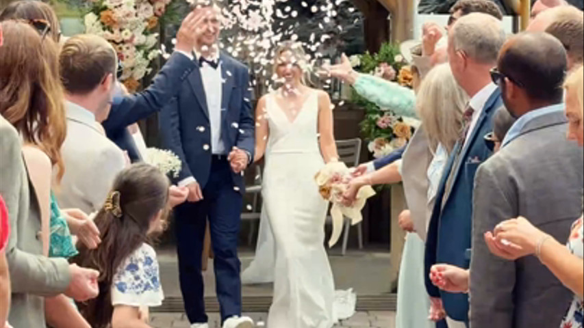 Seaside Wedding - Portrait Highlight Video 