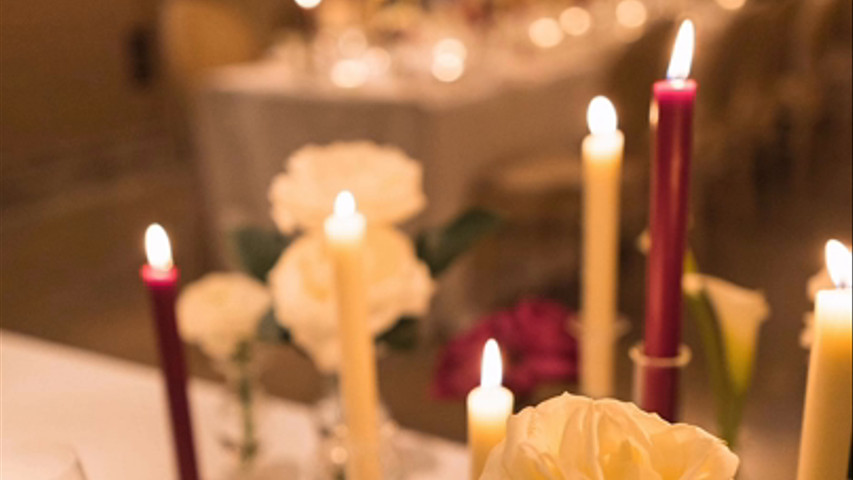 Christmas wedding flowers