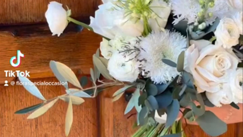 All white bride's bouquet