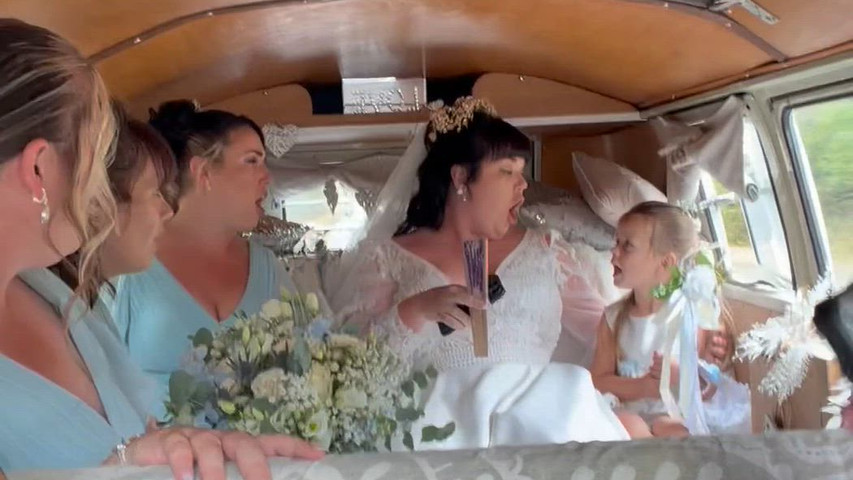 Sing along on the way to the ceremony 