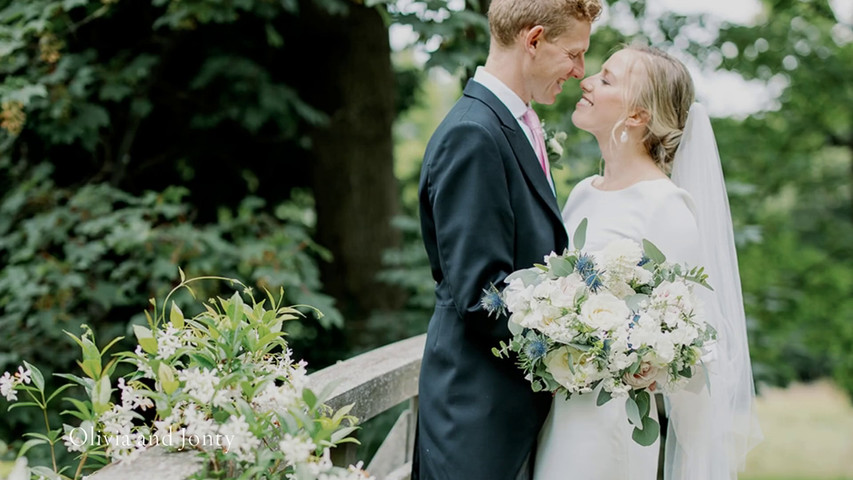 Lains Barn Wedding in Oxford