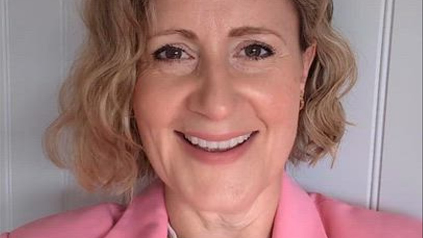 Hello! I'm Kate Etherton