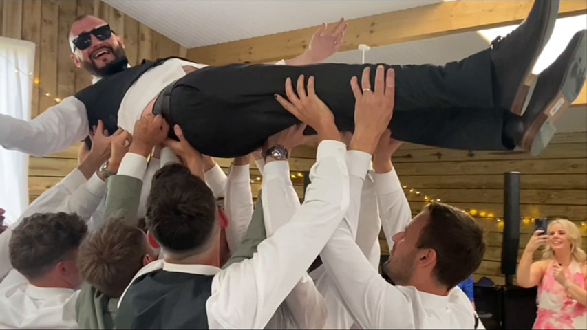 Bangers only! we love weddings