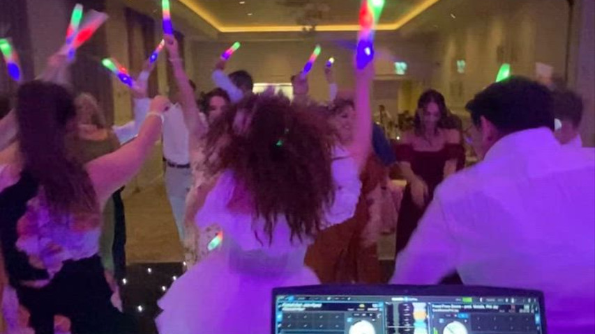 Bangers only! we love weddings