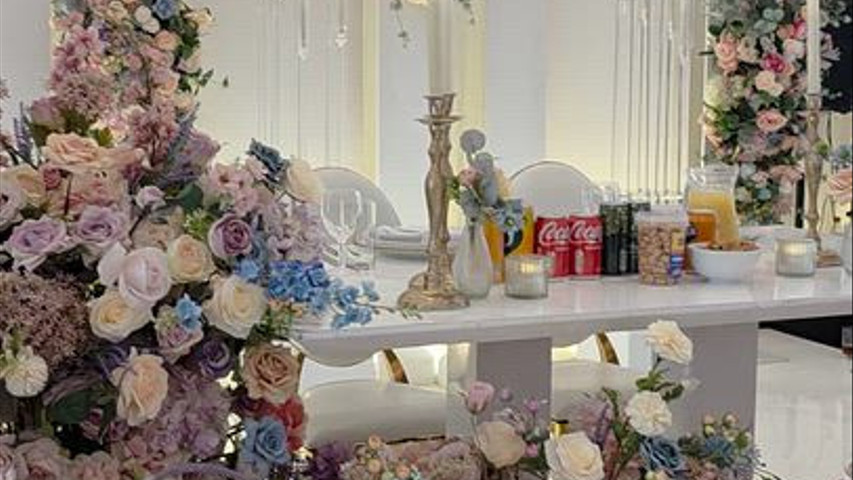 Elegant 5 tier wedding cake