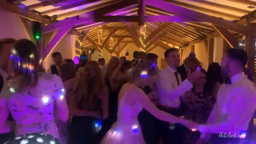 Bride & Groom dancing 