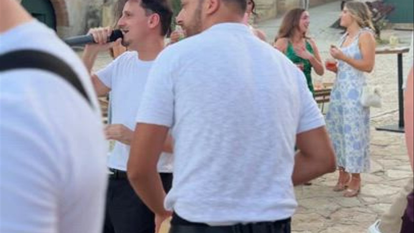 Roaming Band in Scopello