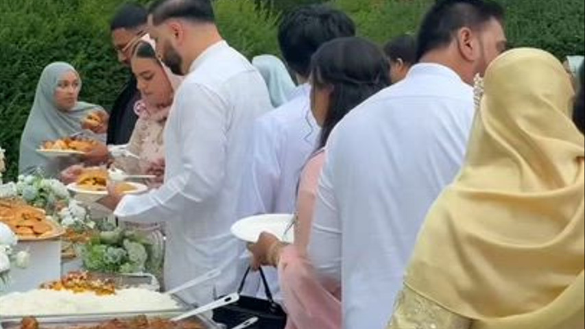 Summer Garden Wedding 