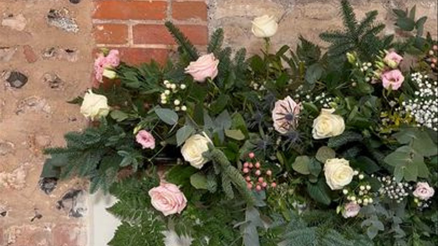 Wintery Pinks Garland