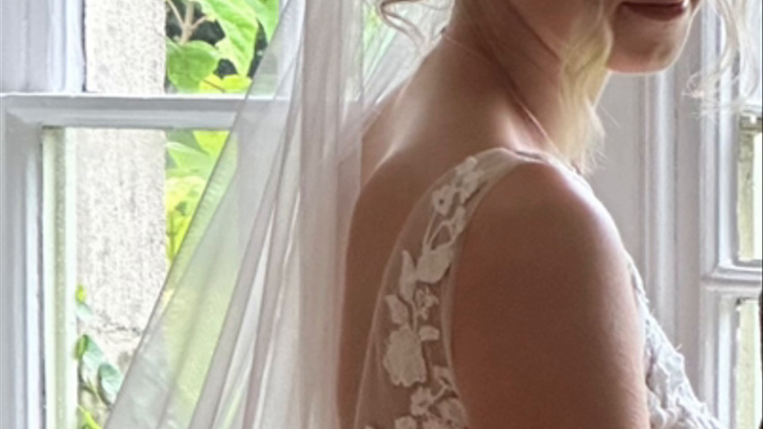 Suzanne Hale Wedding Hair Specialist