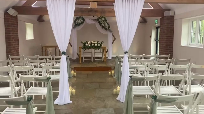 Hanbury Barn ceremony room