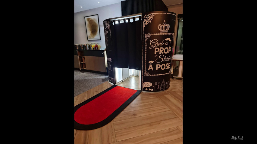 Oval photobooths from MB Events Entertainment