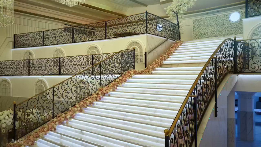 Hall details look 