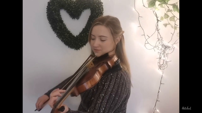 Angels we have heard on high christmas trad performed by laura seymour 