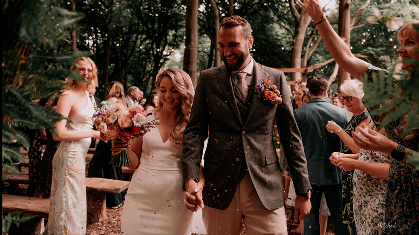 Zoe & Calum confetti shots 