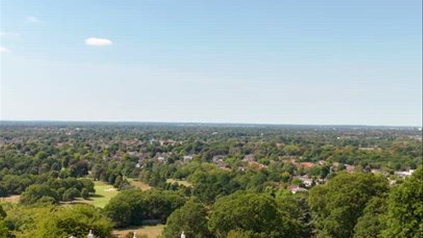 Pembroke Lodge - The Russell Suite